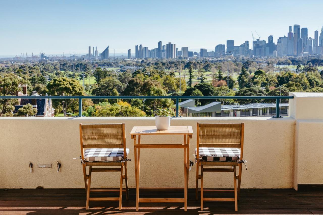 Spectacular Views Over Albert Park Melbourne Exterior foto