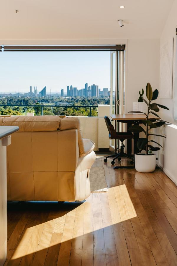 Spectacular Views Over Albert Park Melbourne Exterior foto